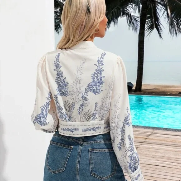 Cream Embellished Crop Blouse with Notched Collar - Picture 2 of 3